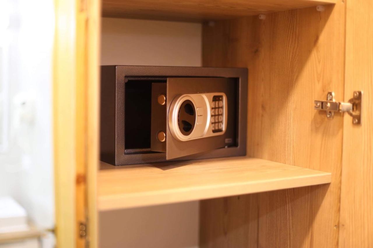 New Block 4, Gondola *