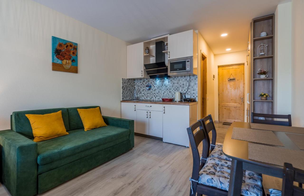 New Block 4, Gondola Apartment *